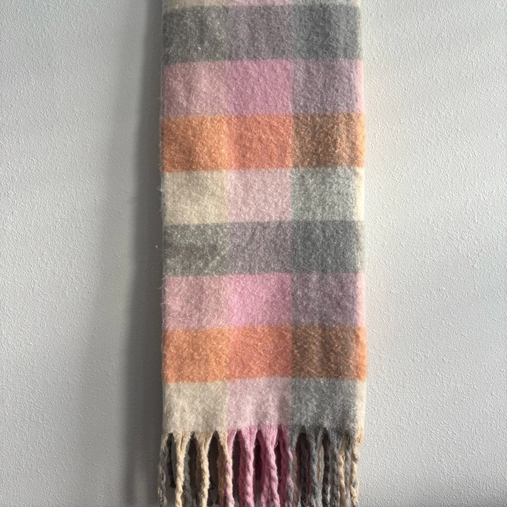 NWT Martha Stewart Decorative Throw - Pink, Gray, Cream Colorful Plaid Recycled